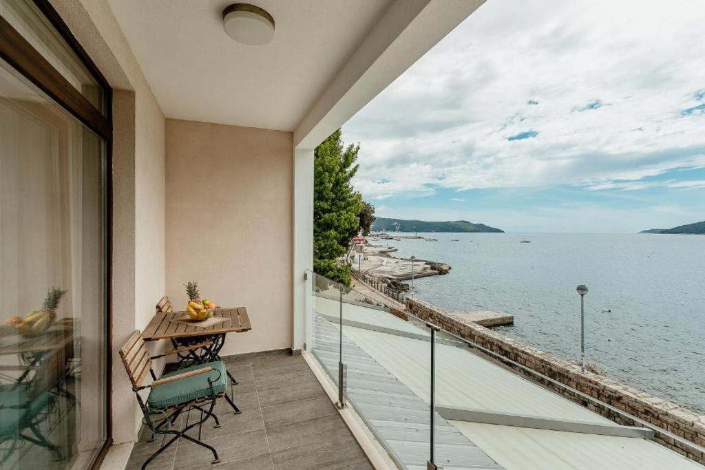 Apartments Joy Χέρτσεγκ Νόβι Εξωτερικό φωτογραφία
