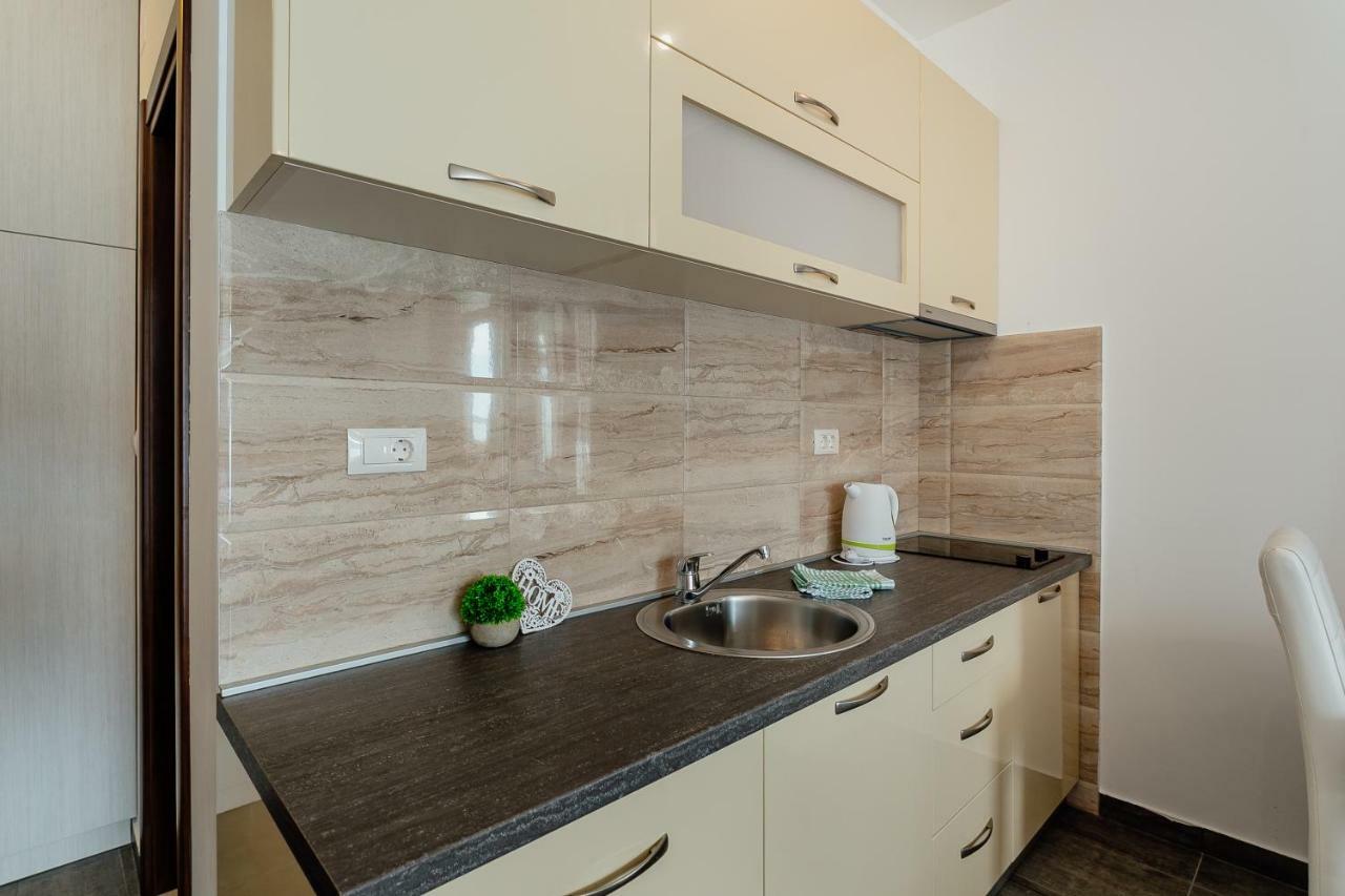 Apartments Joy Χέρτσεγκ Νόβι Εξωτερικό φωτογραφία